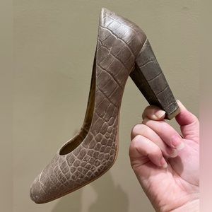 Gray snakeskin block heels - 6 Banana Republic